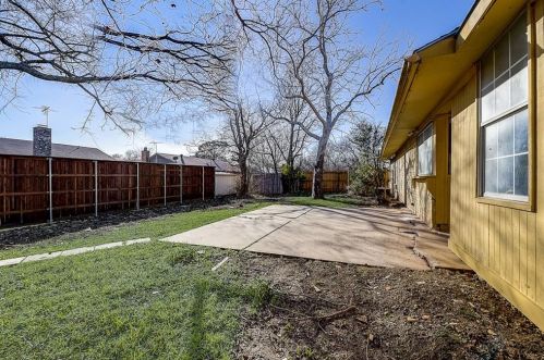 2020 Cedarwood Dr, Carrollton TX 75007-5405 exterior