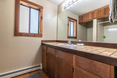 11782 Silverfir Cir, Truckee CA  96161-3216 exterior