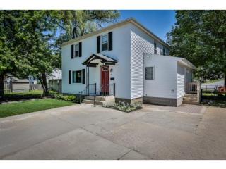22 Markar St, Nashua, NH 03060-3643