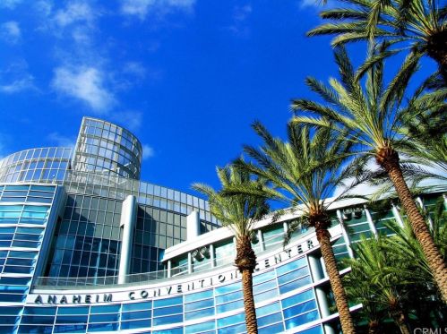 11868 Poes St, Anaheim CA  92804-6780 exterior