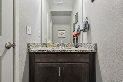 1540 Elmwood Pl, Denver CO  80221-3223 exterior