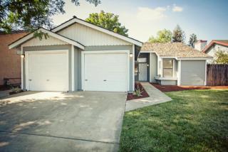5134 Chestnut Ave, Visalia, CA 93277-8813