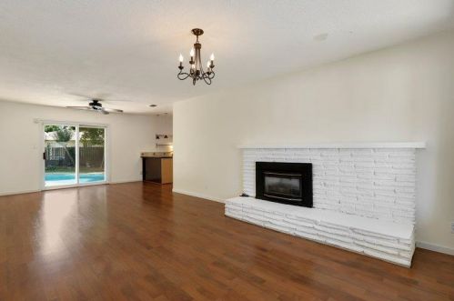 2355 Mcgregor Dr, Rancho Cordova, CA 95670-3961