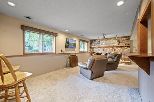 6541 48th St, Saint Paul MN  55128-2016 exterior