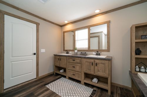 2446 Blocker Rd, Marshall TX 75672-3720 exterior