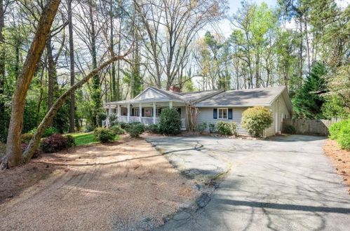 634 Walnut Dr, Marietta, GA 30064-3342