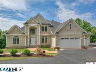 71 Blue Bell Ln, Bybee, VA 22963-2076