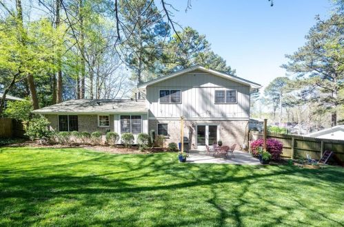 2522 Fontainebleau Dr, Atlanta GA  30360-1230 exterior