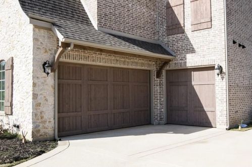 801 Surrey Ln, Lewisville, TX 75022