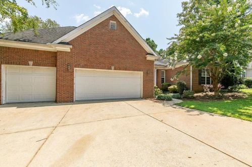 2530 Shoreline Pkwy, Villa Rica, GA 30180-3485