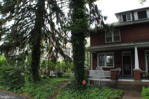 1309 Rose Ave, Lancaster PA  17601-4323 exterior