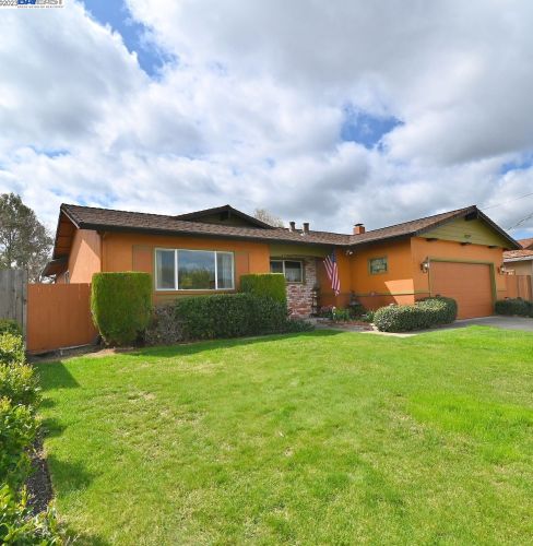6964 York Dr, Pleasanton, CA 94568-2154