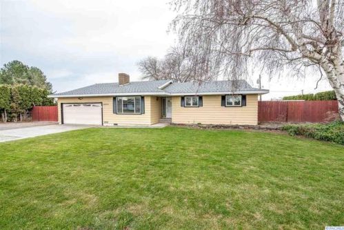 10024 Locust Ln, Pasco, WA 99301-6526