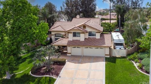 6487 Sunbeam Dr, Riverside, CA 92506-4611