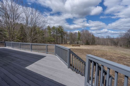 188 Church St, Barrington, NH 03825-5929