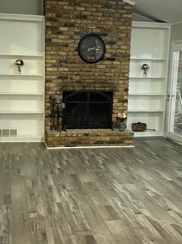 1950 Downey Dr, Fort Worth, TX 76112-5204