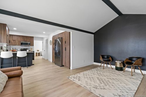 6703 Locust Ct, Englewood CO  80112-1007 exterior