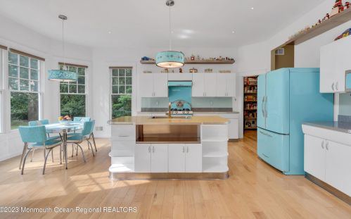 139 Cold Indian Spg Rd, Tinton Falls NJ 07712-3247 exterior