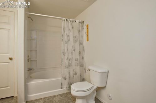 703 Matt Dr, Pueblo CO  81007-6513 exterior
