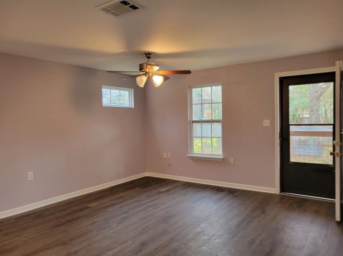 1907 16th St, Austin TX  78702-1217 exterior