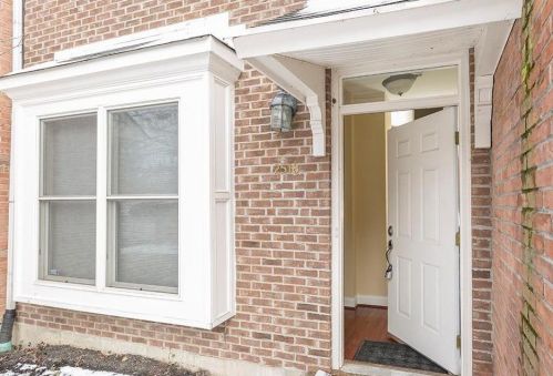 2518 Hackberry St, Cincinnati OH  45206-2104 exterior