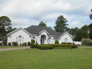 993 Lynn Dr, Waycross, GA 31503-8081