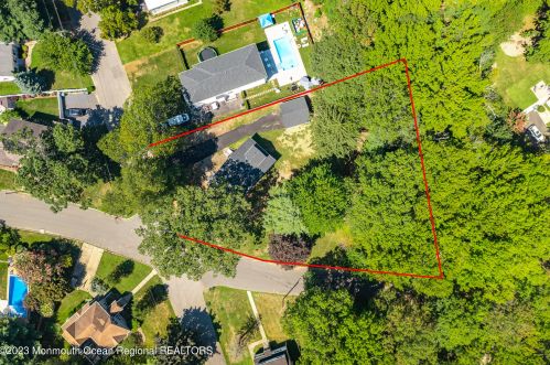 69 Byrnes Ln, Tinton Falls NJ  07724-1507 exterior