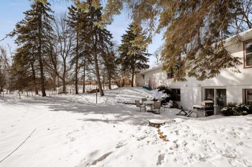 1065 Highview Dr, Saint Paul MN  55112-2417 exterior