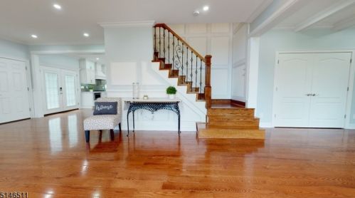 68 Washington Valley Rd, Warren, NJ 07059-7116