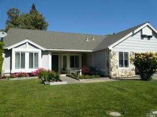 608 Rialto Dr, Vacaville, CA 95687-5451