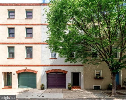 1707 Lombard St, Philadelphia, PA 19146-1518