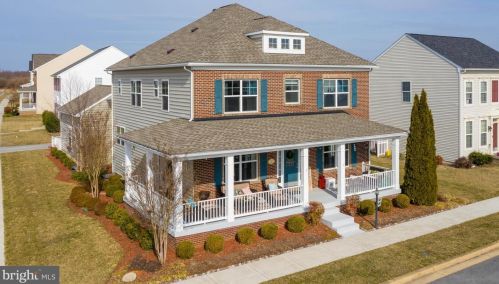 395 Lord Fairfax St, Charles Town WV 25414-2529 exterior