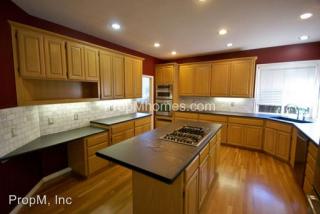 844 Nicole Ct, West Linn OR  97068-4042 exterior