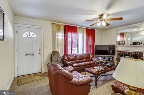 8120 Roanoke Ave, Silver Spring MD 20912-6278 exterior