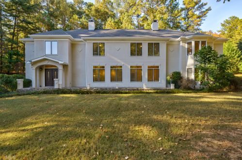 11020 Blackbrook Dr, Duluth, GA 30097-1739