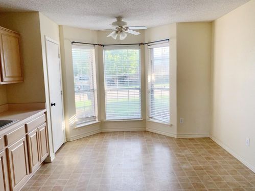 10233 Eureka Springs Ct, Fort Worth TX  76108-4965 exterior