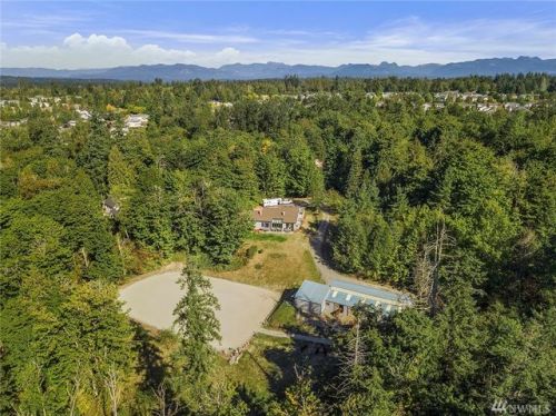 1305 238th Ave, Redmond, WA 98075-8103
