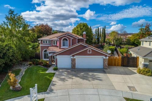 9481 Trailblazer Way, Gilroy, CA 95020-8106