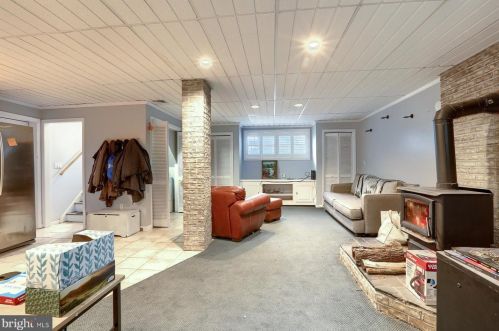 332 Bonnybrook Rd, Carlisle PA  17015-9290 exterior