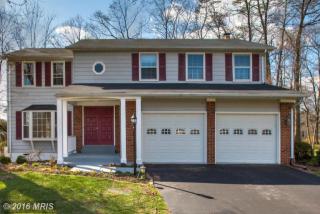 13318 Tuckaway Dr, Fairfax, VA 22033-1104