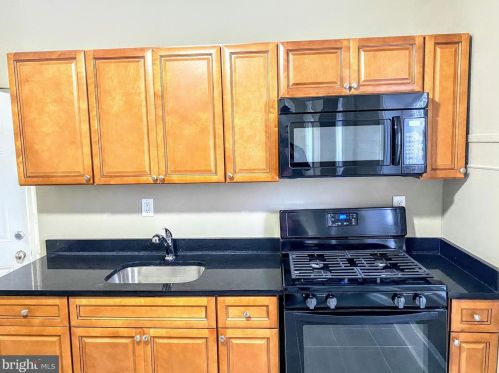 619 Chelten Ave, Philadelphia PA 19126-3825 exterior