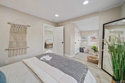 3130 Pearl St, Englewood CO  80113-2710 exterior