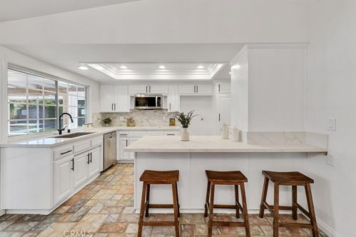 15242 Touraine Way, Irvine CA  92604-3150 exterior