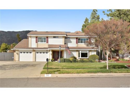 93 Revere St, Upland, CA 91784-1309