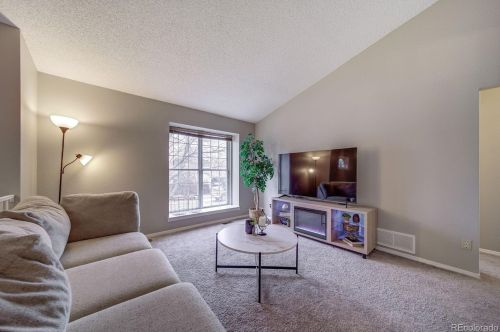 21591 Aberdeen Dr, Aurora CO  80015-3531 exterior