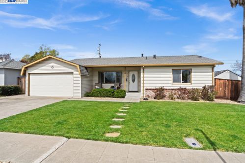 7856 Gardella Dr, Pleasanton, CA 94568-1810