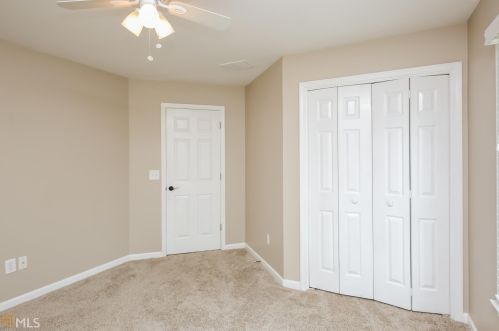 4645 Waterford Dr, Suwanee GA  30024-1459 exterior