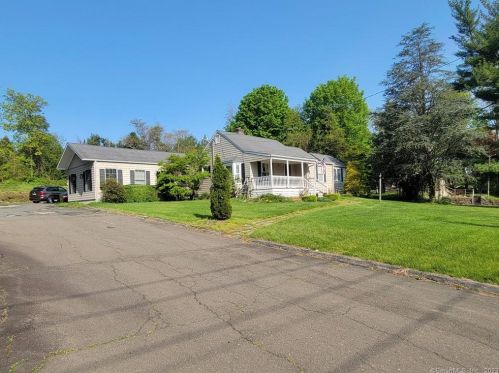 319 Huntington St, Huntington CT  06484-4659 exterior
