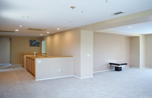 12722 Royal Palm Ln, Riverside CA  92503-7077 exterior