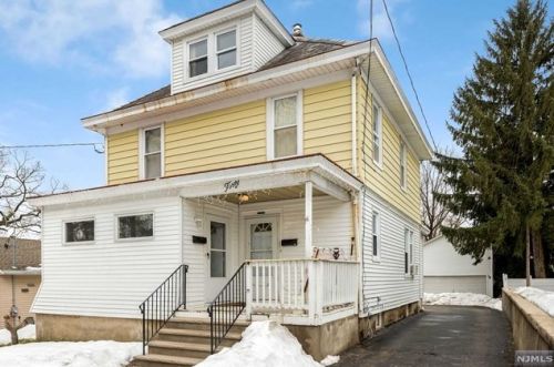 38 Sterling St, Wharton, NJ 07885-2105